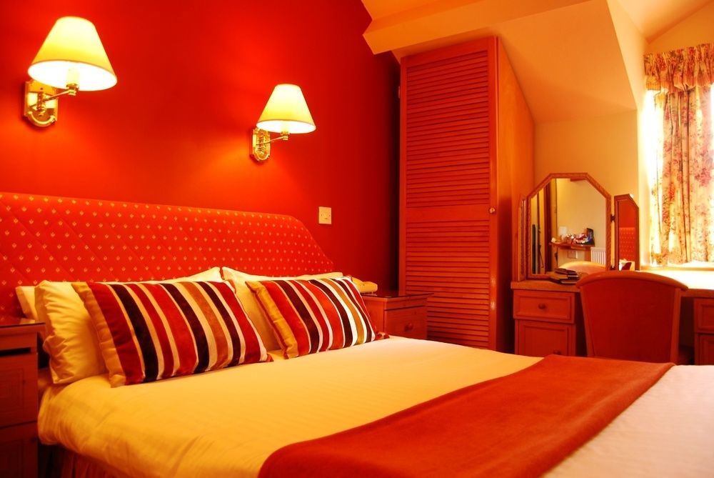 Lion Hotel & Studio Apartments Крикийт Екстериор снимка