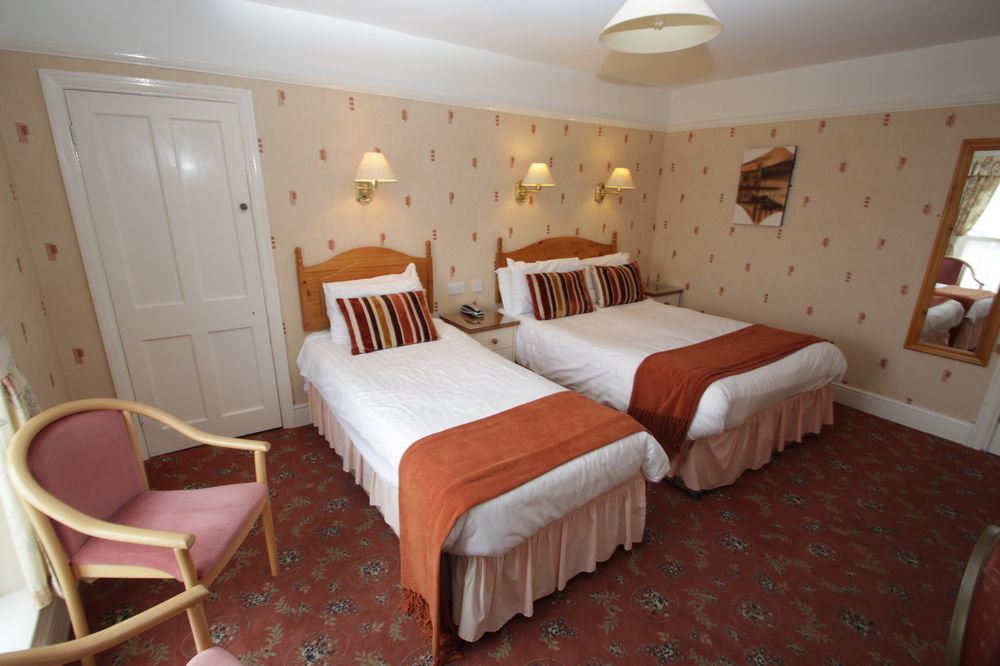Lion Hotel & Studio Apartments Крикийт Екстериор снимка